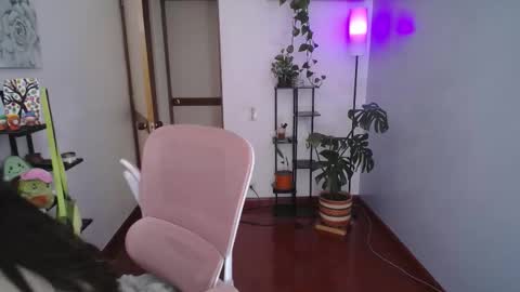 Snapshot of littlelaksmi chatting on 02-03-26, 09:31 Laksmi online show from 02-03-26, 09:31