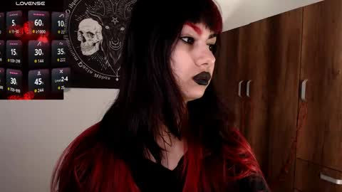 Snapshot of littleluciferrr chatting on 05-24-26, 05:29 Lucifer online show from 05-24-26, 05:29