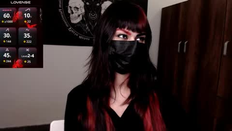 Snapshot of littleluciferrr chatting on 05-31-26, 01:14 Lucifer online show from 05-31-26, 01:14
