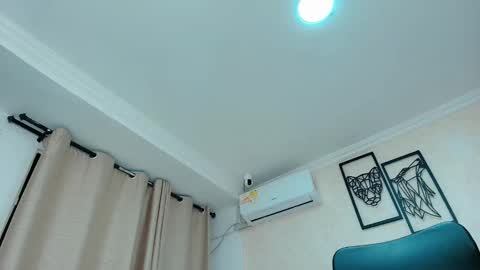 Sarahs Room online show from 11-29-25, 09:40