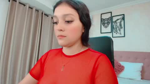 Snapshot of littlemolly_pregnant chatting on 05-21-26, 01:12 Sarahs Room online show from 05-21-26, 01:12