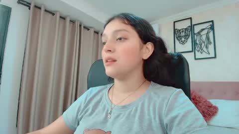 Snapshot of littlemolly_pregnant chatting on 05-29-26, 03:04 Sarahs Room online show from 05-29-26, 03:04