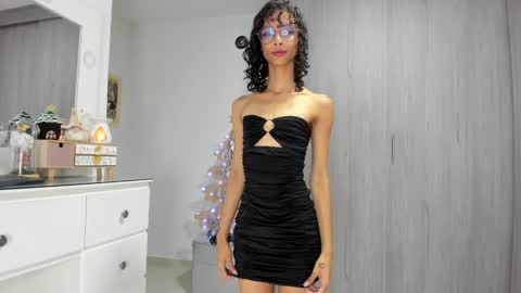 Snapshot of littlemoon18 chatting on 12-17-24, 11:38 Luna online show from 12-17-24, 11:38