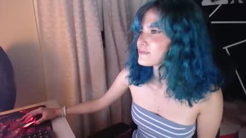 LAUREN online show from 09-26-25, 12:58