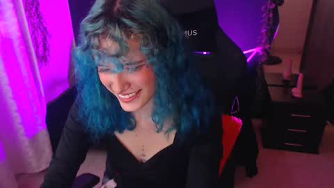 LAUREN online show from 10-25-25, 02:56