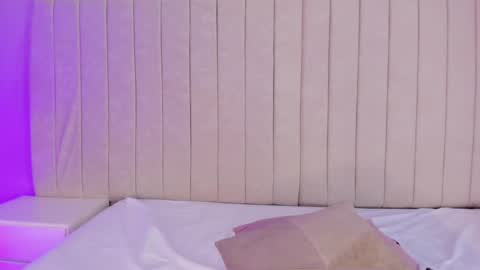 im olivia IG littleolivia01 online show from 02-12-25, 06:51