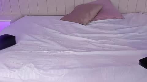 im olivia IG littleolivia01 online show from 02-13-25, 12:43