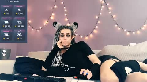 Felix online show from 02-23-25, 07:07