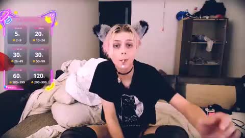 Felix online show from 06-18-26, 04:55