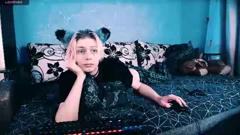 Felix online show from 07-11-26, 02:14
