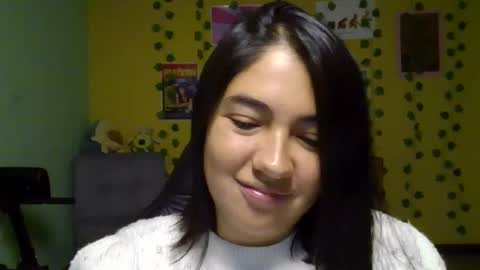 Mia  Wednesday to Sunday 730 am to 1030 am Colombian Hour D online show from 11-07-25, 05:29