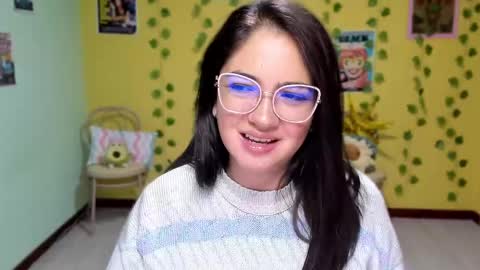 Snapshot of littleprety6969 chatting on 05-24-26, 05:12 Mia Wednesday to Sunday 730 am to 1030 am Colombian Hour D online show from 05-24-26, 05:12
