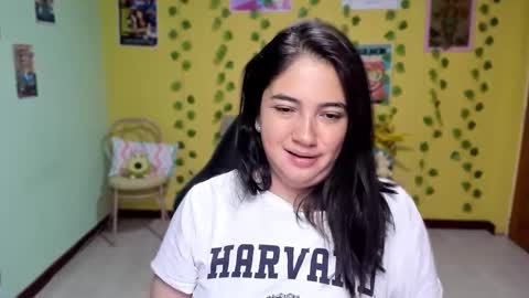 Snapshot of littleprety6969 chatting on 05-24-26, 11:54 Mia Wednesday to Sunday 730 am to 1030 am Colombian Hour D online show from 05-24-26, 11:54