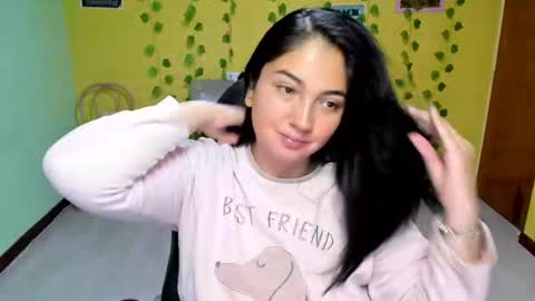 Mia  Wednesday to Sunday 730 am to 1030 am Colombian Hour D online show from 08-03-26, 01:37