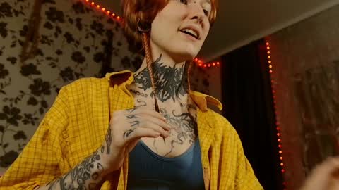 Niki  free tg channel with some photos gifs and info about streams  online show from 01-31-25, 08:22