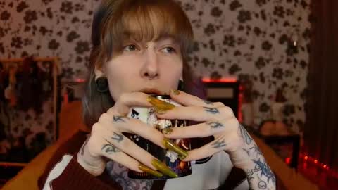 Niki  free tg channel with some photos gifs and info about streams  online show from 09-14-25, 05:23