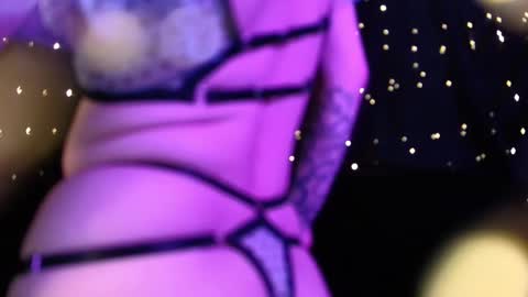 Niki  free tg channel with some photos gifs and info about streams  online show from 10-26-25, 08:15