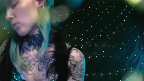 Niki  free tg channel with some photos gifs and info about streams  online show from 11-22-25, 02:16