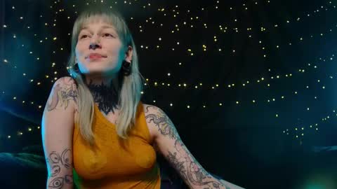 Niki  free tg channel with some photos gifs and info about streams  online show from 01-11-26, 03:06