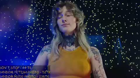 Snapshot of littlespacemouse chatting on 06-11-26, 10:13 Niki free tg channel with some photos gifs and info about streams online show from 06-11-26, 10:13
