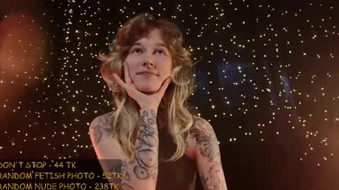 Niki  free tg channel with some photos gifs and info about streams  online show from 06-20-26, 12:30