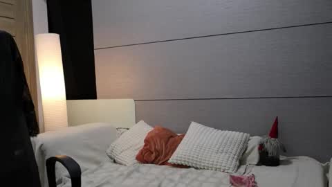 Snapshot of littlestellaspark chatting on 03-05-26, 04:47 littlestellaspark online show from 03-05-26, 04:47