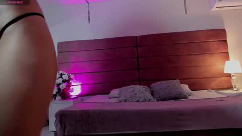 littlevaale online show from 12-23-25, 10:24