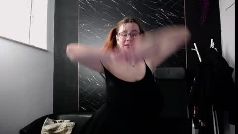 Snapshot of littleviki_ chatting on 02-14-25, 08:21 Viki online show from 02-14-25, 08:21