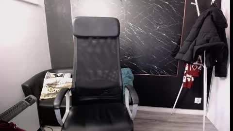 Snapshot of littleviki_ chatting on 02-20-25, 06:17 Viki online show from 02-20-25, 06:17