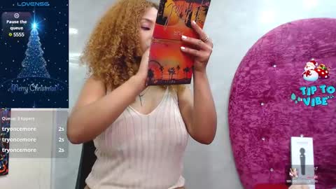 Snapshot of litzy_curly chatting on 12-31-24, 03:20 Litzy online show from 12-31-24, 03:20
