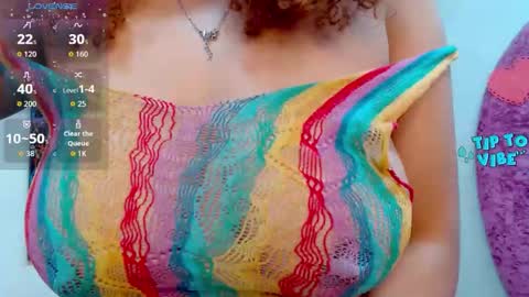 Snapshot of litzy_curly chatting on 10-03-25, 05:54 Litzy online show from 10-03-25, 05:54