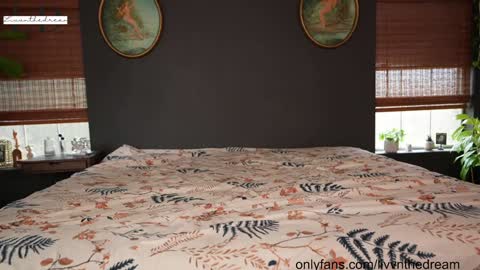 Snapshot of livanddrew chatting on 12-05-24, 04:12 Liv and Drew online show from 12-05-24, 04:12