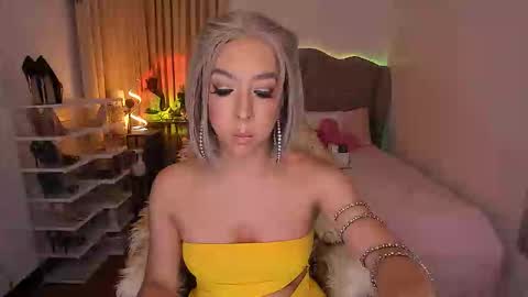 Snapshot of livecumayumi chatting on 01-06-26, 11:14 Goddess Ayumi online show from 01-06-26, 11:14