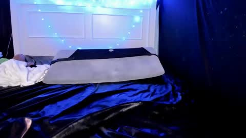 Liv online show from 02-15-25, 04:25