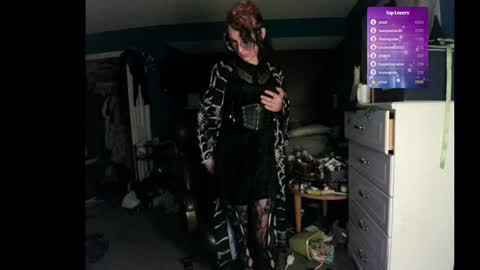 Snapshot of livolioyo chatting on 01-04-25, 02:14 Livolio online show from 01-04-25, 02:14