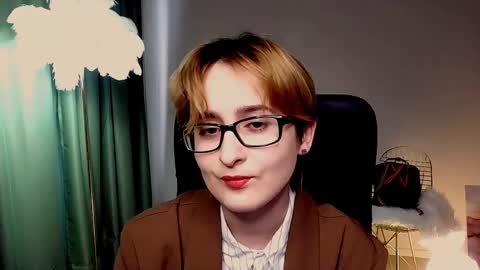 LixeLuna online show from 05-05-26, 06:32