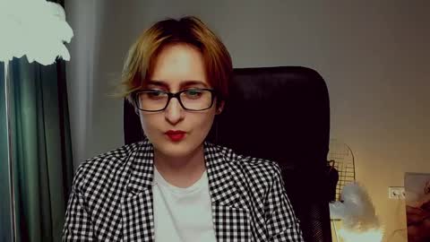 LixeLuna online show from 05-21-26, 06:31