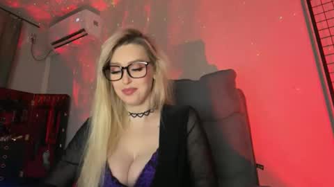 Snapshot of liya_ray chatting on 02-05-26, 11:20 Liya Ray online show from 02-05-26, 11:20