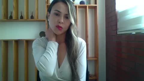 liz_28 online show from 10-09-25, 03:54