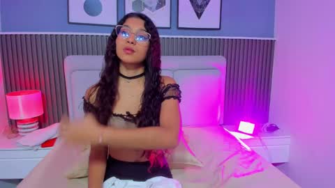 Snapshot of liz__cute chatting on 10-01-25, 11:38 Lizeth online show from 10-01-25, 11:38