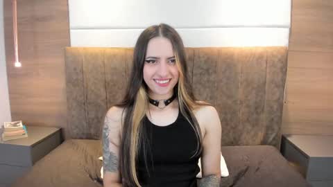 Snapshot of liz_goth chatting on 03-10-25, 03:30 Liz online show from 03-10-25, 03:30