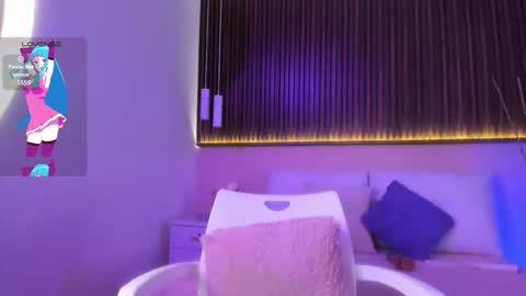 Snapshot of liz_grey_ chatting on 03-07-26, 10:07 online show from 03-07-26, 10:07