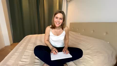 Snapshot of lizacams chatting on 03-05-26, 05:09 Liza online show from 03-05-26, 05:09