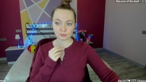 Girl next door online show from 04-11-26, 11:36