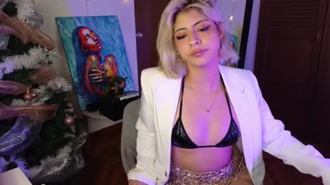Lizeth online show from 12-31-24, 08:34