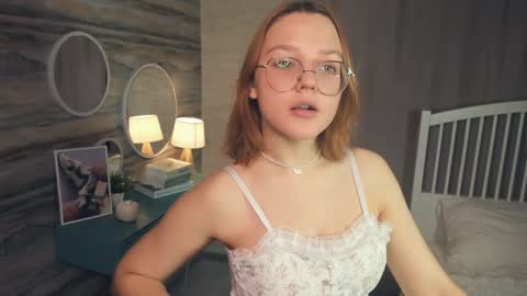 Lizbeth or Lizzy online show from 12-14-24, 08:08