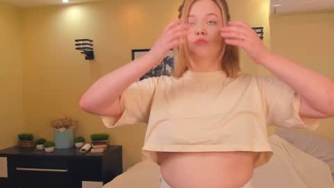 Lizbeth or Lizzy online show from 01-24-25, 08:11