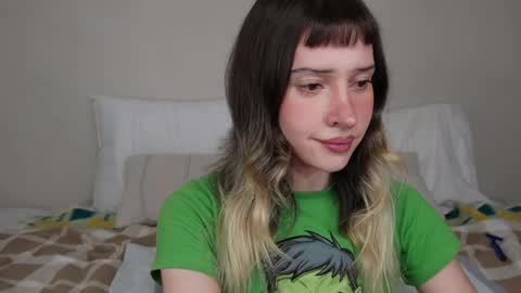 Snapshot of lizgein chatting on 06-04-26, 04:18 lizgein online show from 06-04-26, 04:18