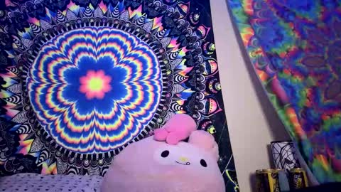 Lizz  online show from 02-11-25, 05:50