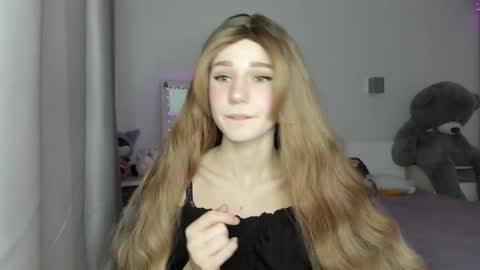 lizza_a online show from 04-05-26, 06:16